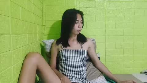 Yuriee online show from 18, 2, 2025