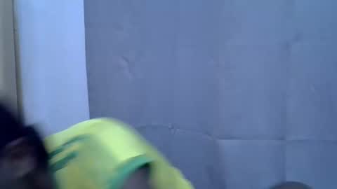 petite_melan online show from 16, 9, 2025