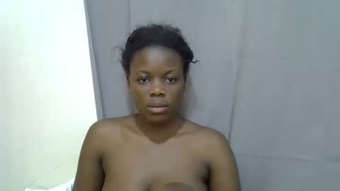 petite_melan online show from 27, 9, 2025