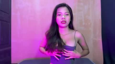 Snapshot of petite_novy chatting on 8, 1, 2026 Novy online show from 8, 1, 2026