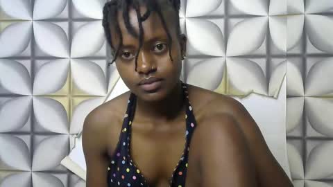 petite_star2 online show from 18, 10, 2025