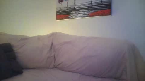 petite treat  online show from 8, 2, 2025