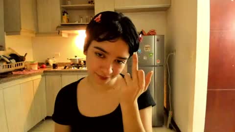 Snapshot of petitee_lunna chatting on 2, 7, 2026 Lunna online show from 2, 7, 2026