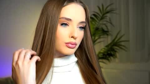 Petitegonwiild online show from 15, 9, 2025