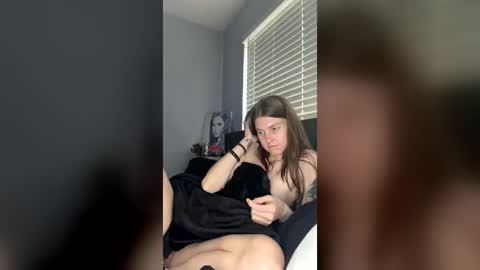 Snapshot of petiteratt chatting on 1, 7, 2026 I am very new and dont know what im doing lol online show from 1, 7, 2026