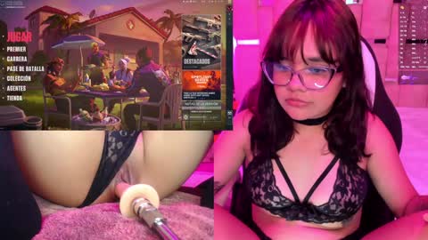 Snapshot of petitesally_ chatting on 2, 12, 2024 Sally online show from 2, 12, 2024