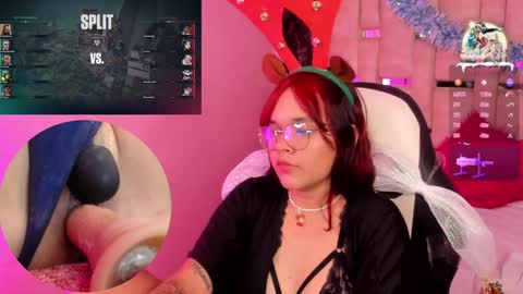 Snapshot of petitesally_ chatting on 26, 12, 2024 Sally online show from 26, 12, 2024