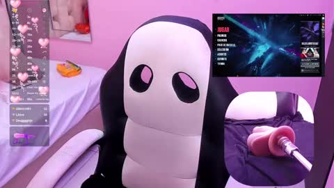 Snapshot of petitesally_ chatting on 23, 2, 2025 Sally online show from 23, 2, 2025