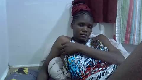 petiteslim2 online show from 14, 4, 2026