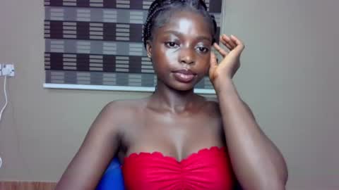 petitexxebony online show from 21, 6, 2026