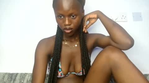 Snapshot of petitgirl88 chatting on 9, 6, 2026 petitgirl88 online show from 9, 6, 2026