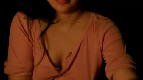 Snapshot of petitgirl_ chatting on 7, 6, 2026 J A S S online show from 7, 6, 2026
