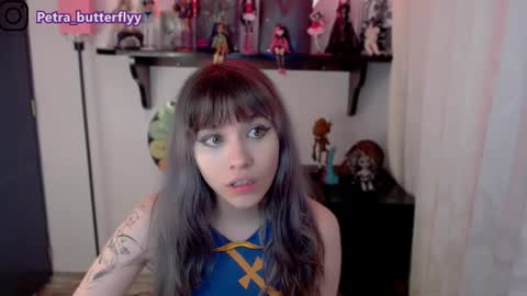 Snapshot of petra_butterfly chatting on 18, 2, 2025 i.. .U can call me Nick .... Help me to reach 200 thumbs up online show from 18, 2, 2025