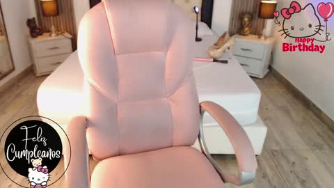 Snapshot of pettit_courtny chatting on 7, 1, 2025 Pettit Courtny online show from 7, 1, 2025