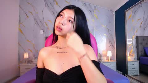 Snapshot of pettit_courtny chatting on 1, 3, 2025 Pettit Courtny online show from 1, 3, 2025