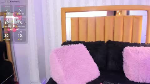 Snapshot of pettit_courtny chatting on 19, 9, 2025 Pettit Courtny online show from 19, 9, 2025