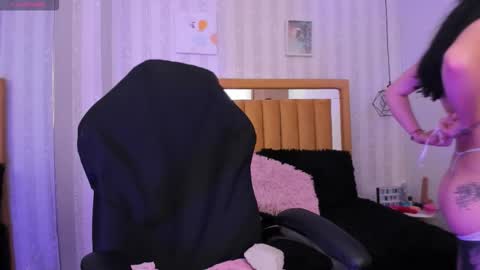 Snapshot of pettit_courtny chatting on 10, 10, 2025 Pettit Courtny online show from 10, 10, 2025