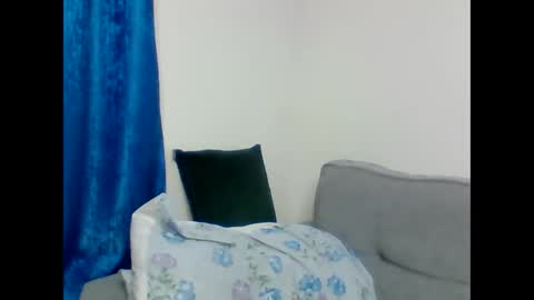 Arielle online show from 8, 11, 2025