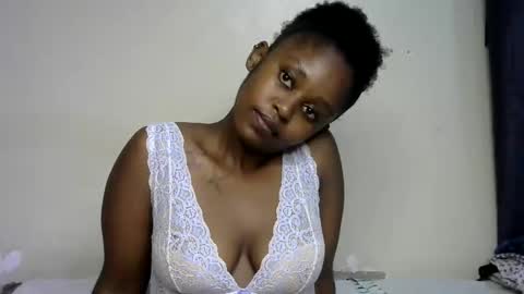 pettite_gal online show from 18, 4, 2026