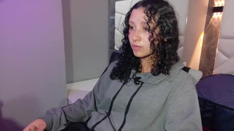 Moon  online show from 22, 11, 2025