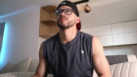 phantom_bigger1 online show from 10, 1, 2026