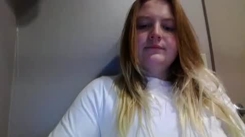 Snapshot of phatassblond chatting on 8, 12, 2024 PhatAssBlond online show from 8, 12, 2024
