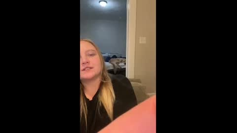 Snapshot of phatassblond chatting on 17, 1, 2025 PhatAssBlond online show from 17, 1, 2025