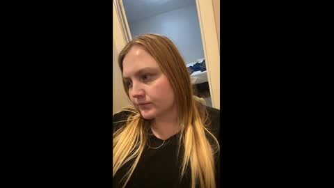 Snapshot of phatassblond chatting on 19, 1, 2025 PhatAssBlond online show from 19, 1, 2025