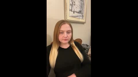 Snapshot of phatassblond chatting on 20, 1, 2025 PhatAssBlond online show from 20, 1, 2025