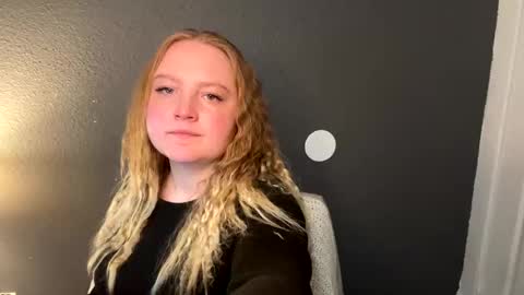 Snapshot of phatassblond chatting on 21, 2, 2025 PhatAssBlond online show from 21, 2, 2025