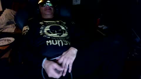 Snapshot of philmemore chatting on 12, 1, 2025 philmemore online show from 12, 1, 2025