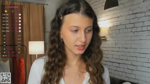 Snapshot of philomenagroomes chatting on 16, 2, 2025 Emilia online show from 16, 2, 2025