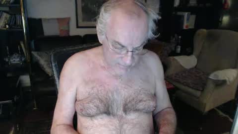 Snapshot of philoumis2 chatting on 22, 12, 2024 Philippe online show from 22, 12, 2024