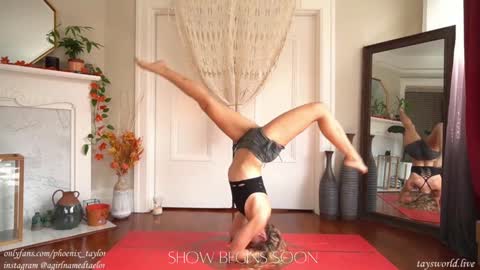 PHOENIX TAYLOR online show from 26, 12, 2024