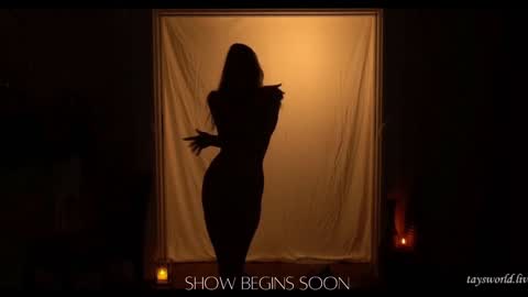 PHOENIX TAYLOR online show from 3, 1, 2025