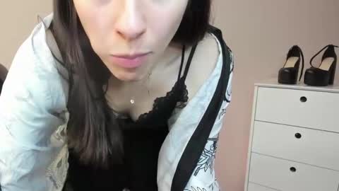 P I A online show from 23, 11, 2025