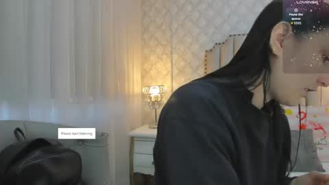    online show from 18, 4, 2026