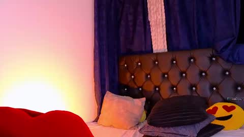 Snapshot of piafisher_2 chatting on 25, 6, 2026 Piafisher 2 online show from 25, 6, 2026