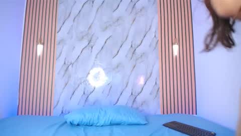 piagelvez_ online show from 13, 10, 2025