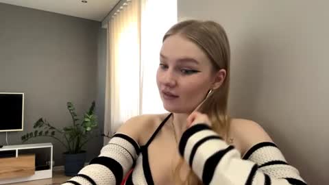 Kristie online show from 11, 6, 2026