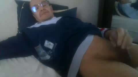 Snapshot of pichoun71 chatting on 7, 12, 2024 pichoun71 online show from 7, 12, 2024