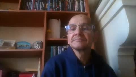 Snapshot of pichoun71 chatting on 14, 12, 2024 pichoun71 online show from 14, 12, 2024