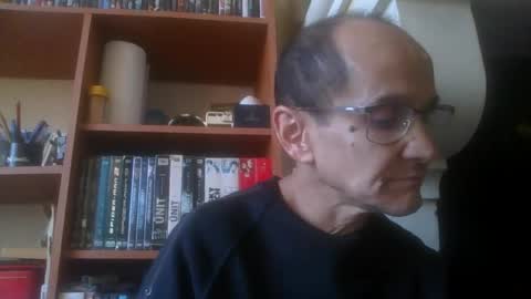 Snapshot of pichoun71 chatting on 19, 1, 2025 pichoun71 online show from 19, 1, 2025