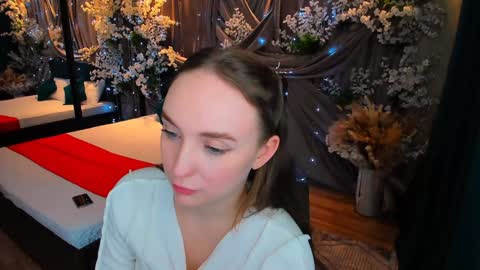 Emelie online show from 5, 2, 2025