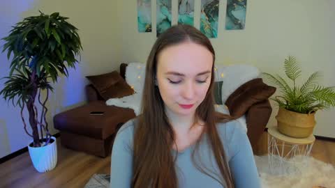 Emelie online show from 7, 2, 2025