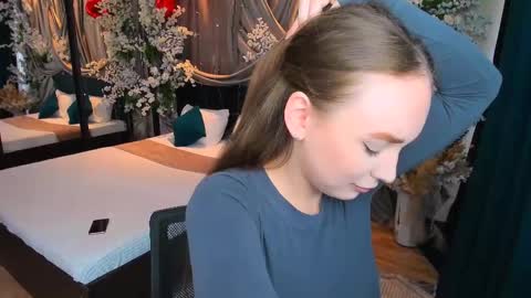 Emelie online show from 23, 2, 2025