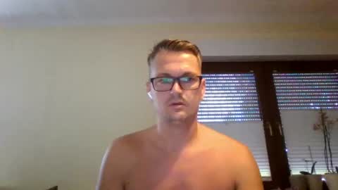 Snapshot of piercingsxxx chatting on 3, 7, 2026 piercingsxxx online show from 3, 7, 2026