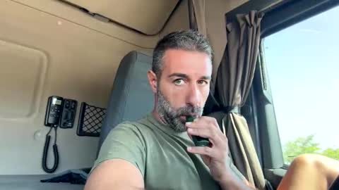 pierotu online show from 16, 9, 2025