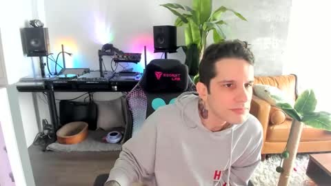 Snapshot of pierrefitch chatting on 27, 2, 2025 Pierre Fitch online show from 27, 2, 2025