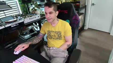 Pierre Fitch online show from 21, 12, 2025